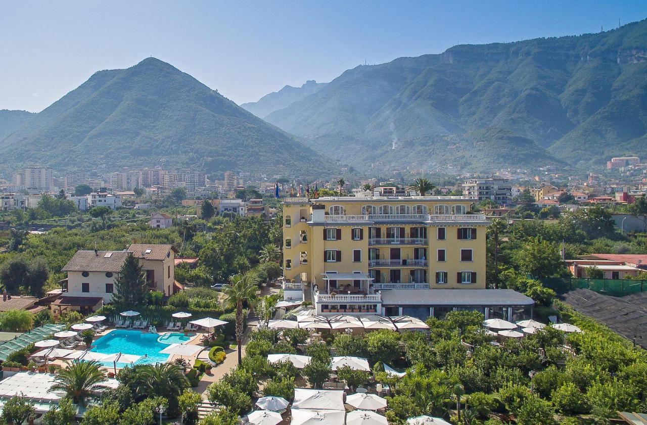 La Medusa Hotel - Dimora Di Charme Кастелламмаре-ди-Стабия Экстерьер фото