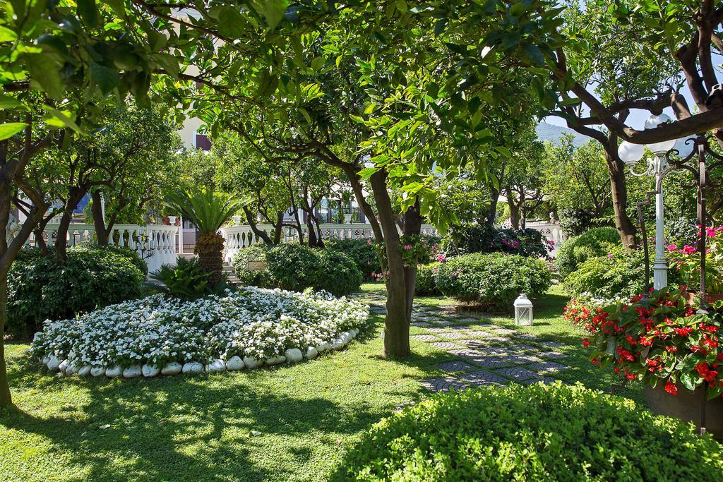 La Medusa Hotel - Dimora Di Charme Кастелламмаре-ди-Стабия Экстерьер фото